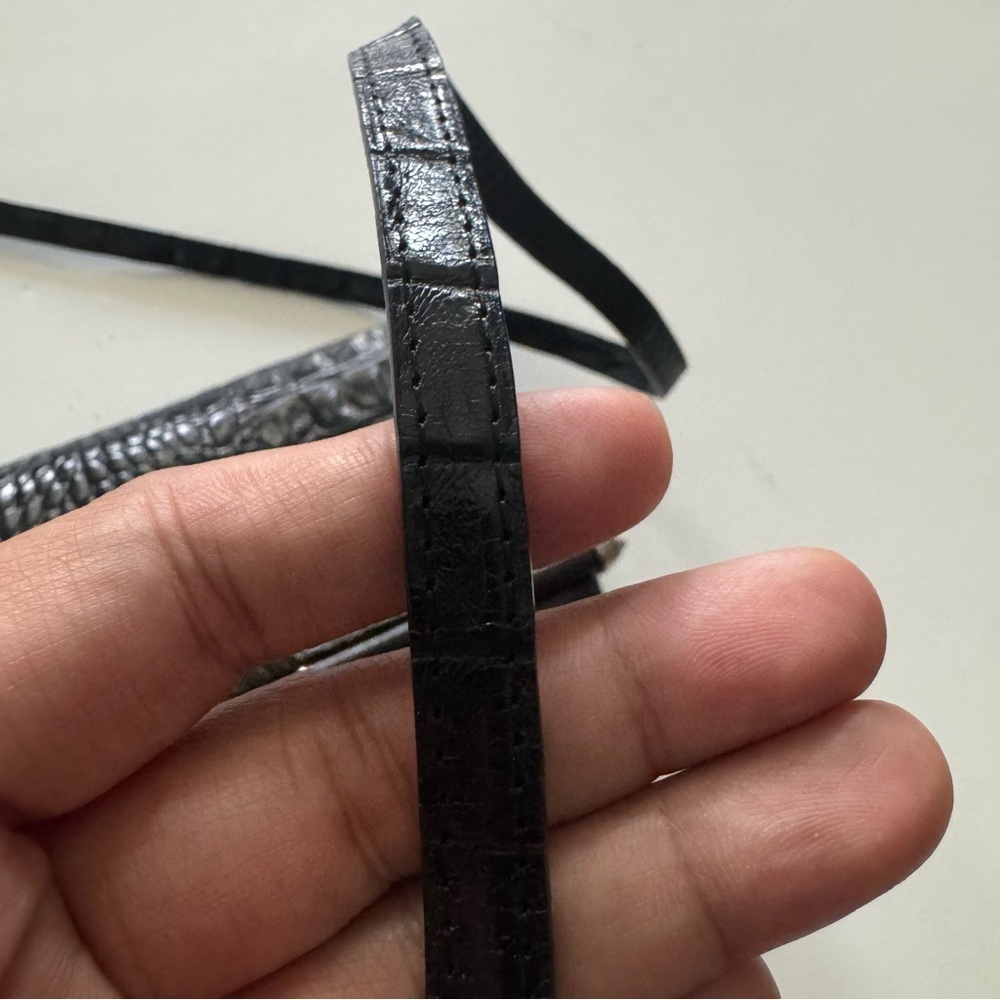 Vintage Brighton Black Croc-Embossed Leather Convertible Crossbody Clutch Wallet - Picture 5 of 11
